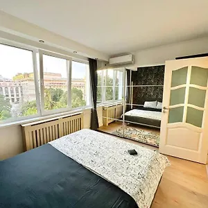 Serendipity I Sala Palatului Apartment Bucharest